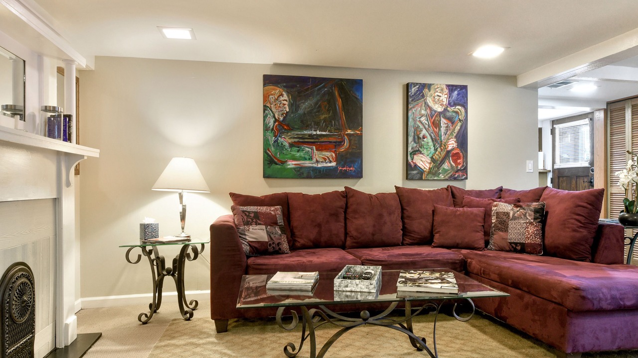 Photo of Livingroom in Audubon