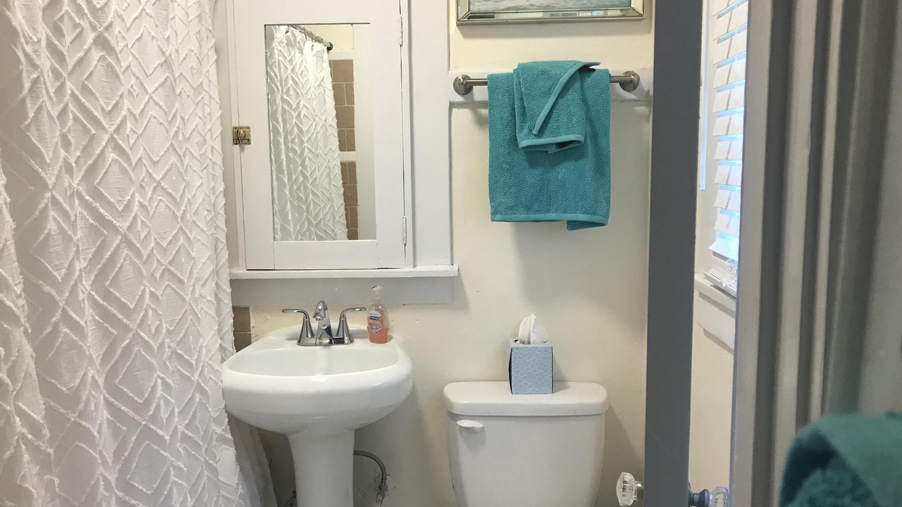 Photo of Bathroom in Bluff Heights