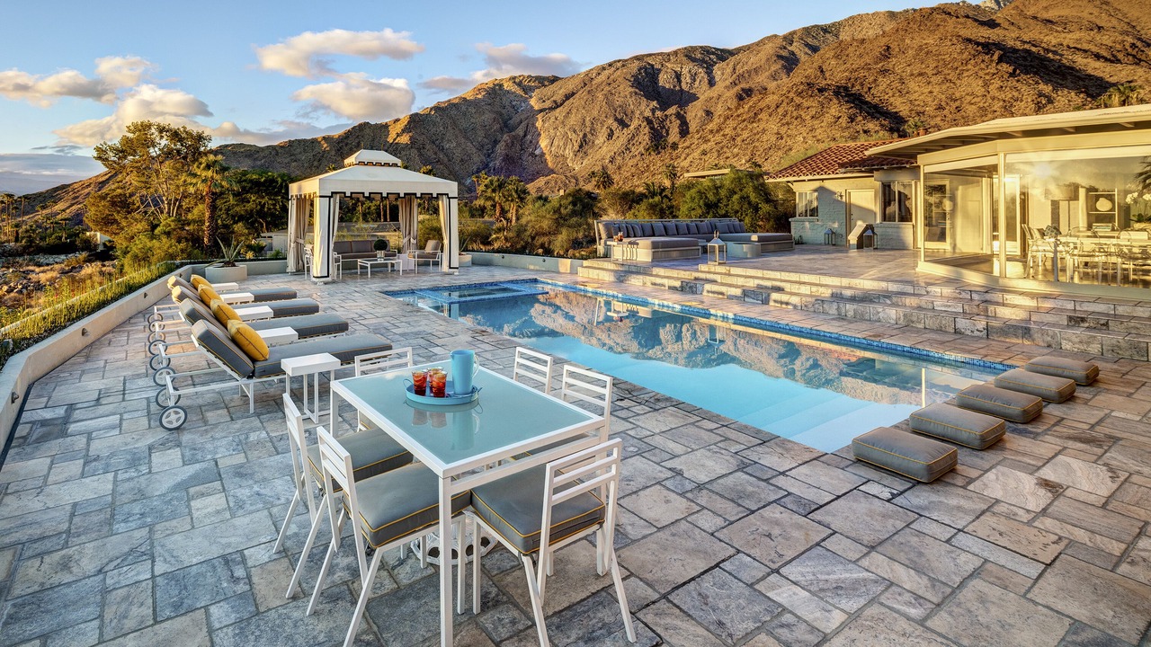 Photo of Outdoor in Little Tuscany
