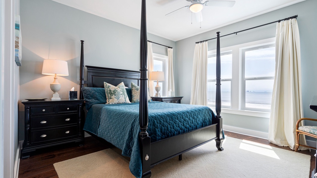 Photo of Bedroom in Dauphin Island