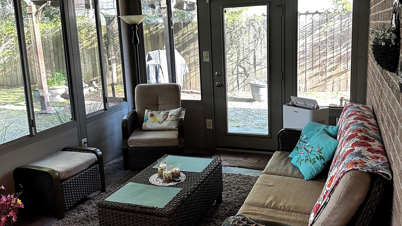 Photo of Livingroom in Ocean Springs