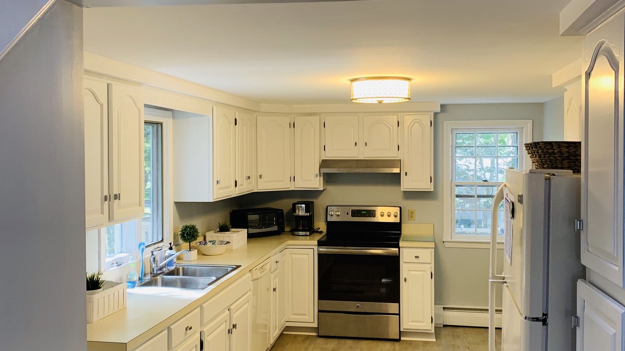 Photo of Kitchen in Popponesset