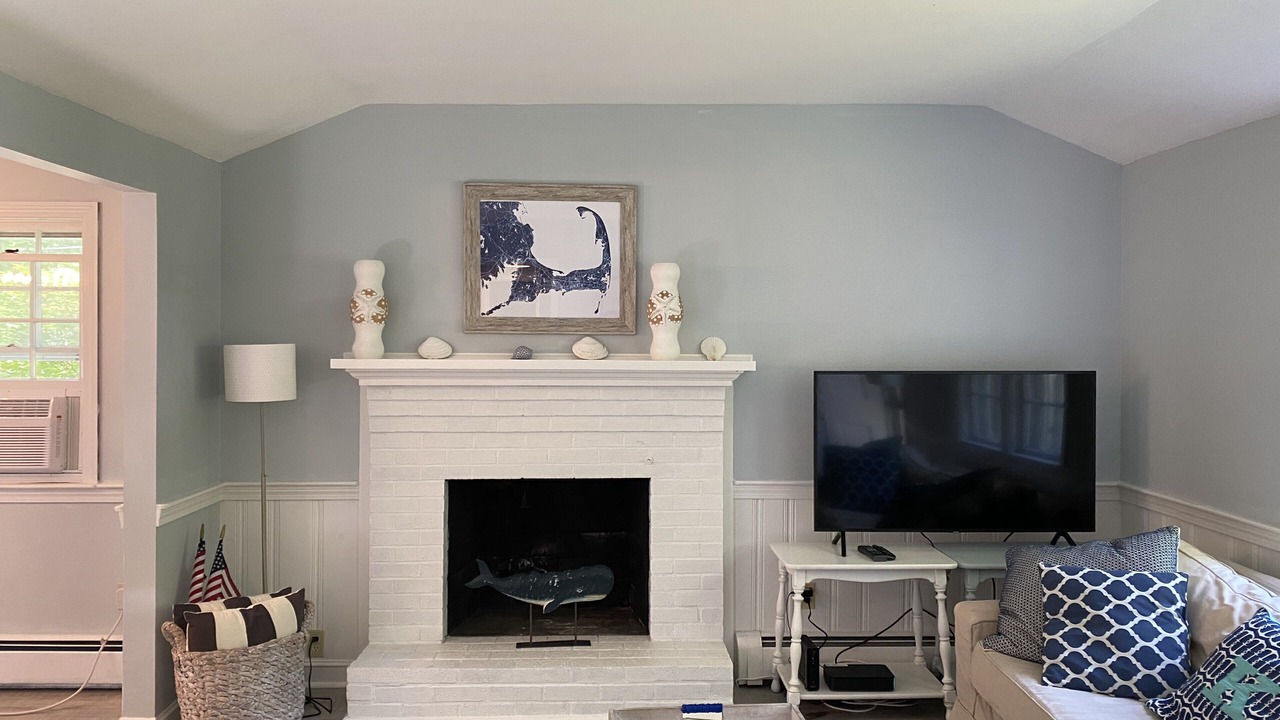 Photo of Livingroom in Popponesset