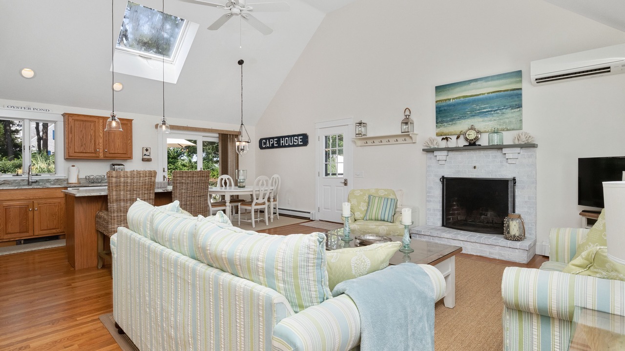 Photo of Livingroom in West Chatham