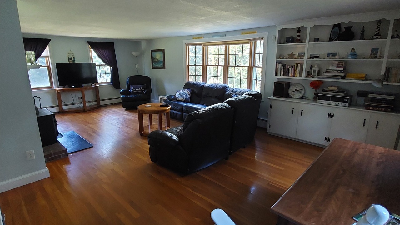 Photo of Livingroom in West Falmouth
