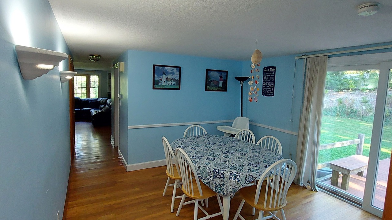 Photo of Livingroom in West Falmouth