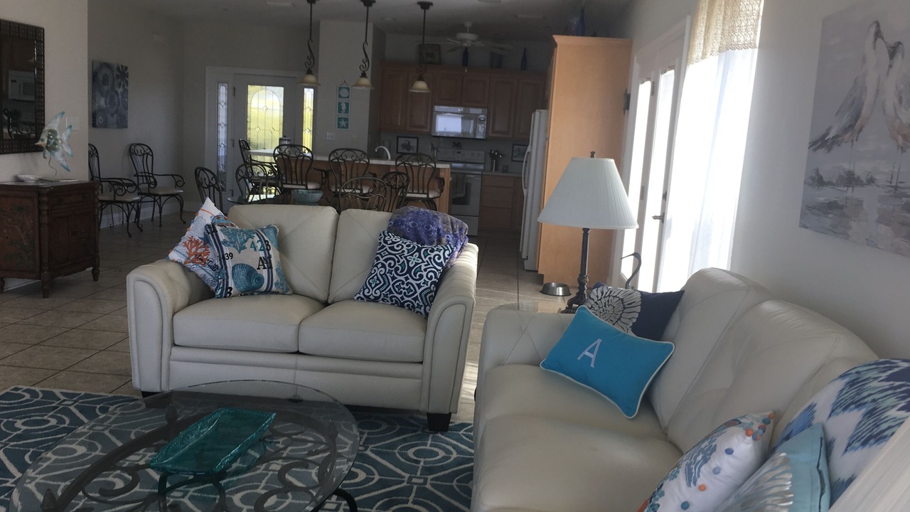 Photo of Livingroom in Ocean Springs