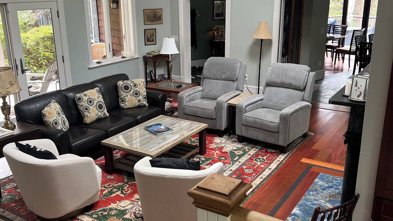 Photo of Livingroom in Brewster