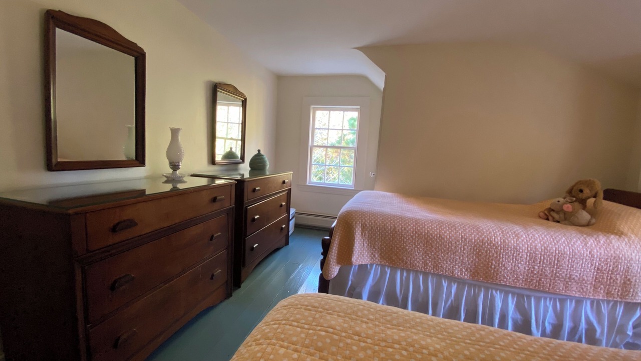 Photo of Bedroom in Brewster