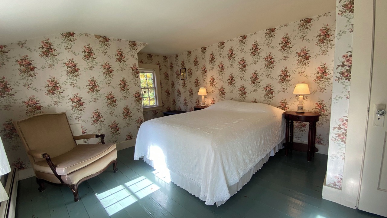 Photo of Bedroom in Brewster