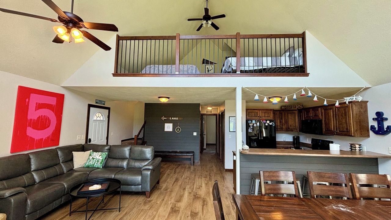 Photo of Livingroom in Spirit Lake