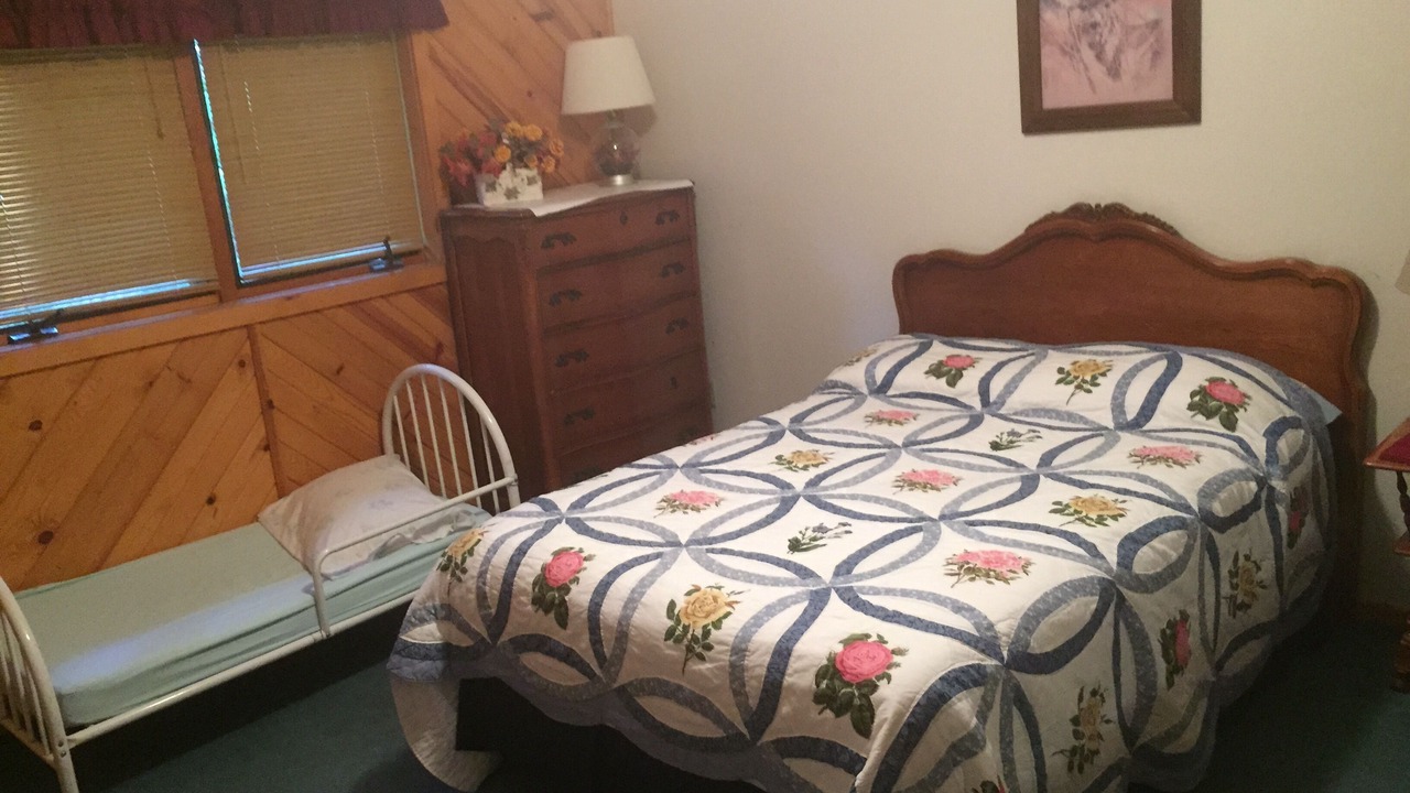 Photo of Bedroom in Arbor Vitae