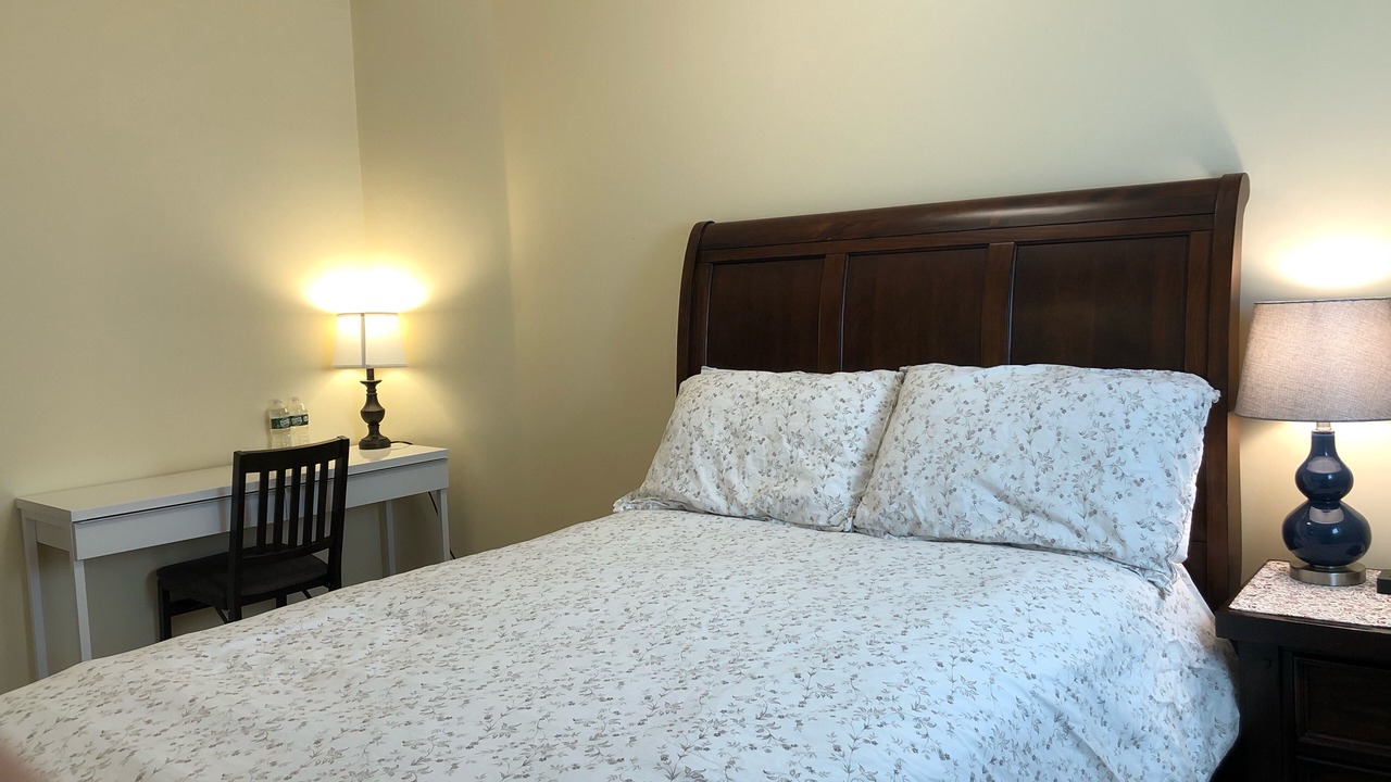 Photo of Bedroom in Strawberry Hill