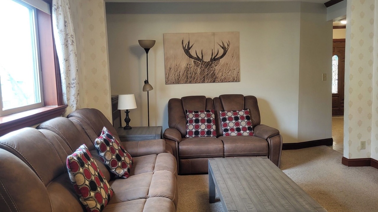 Photo of Livingroom in Strawberry Hill