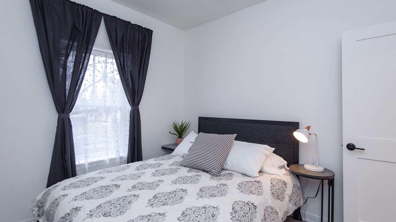 Photo of Bedroom in Northrup