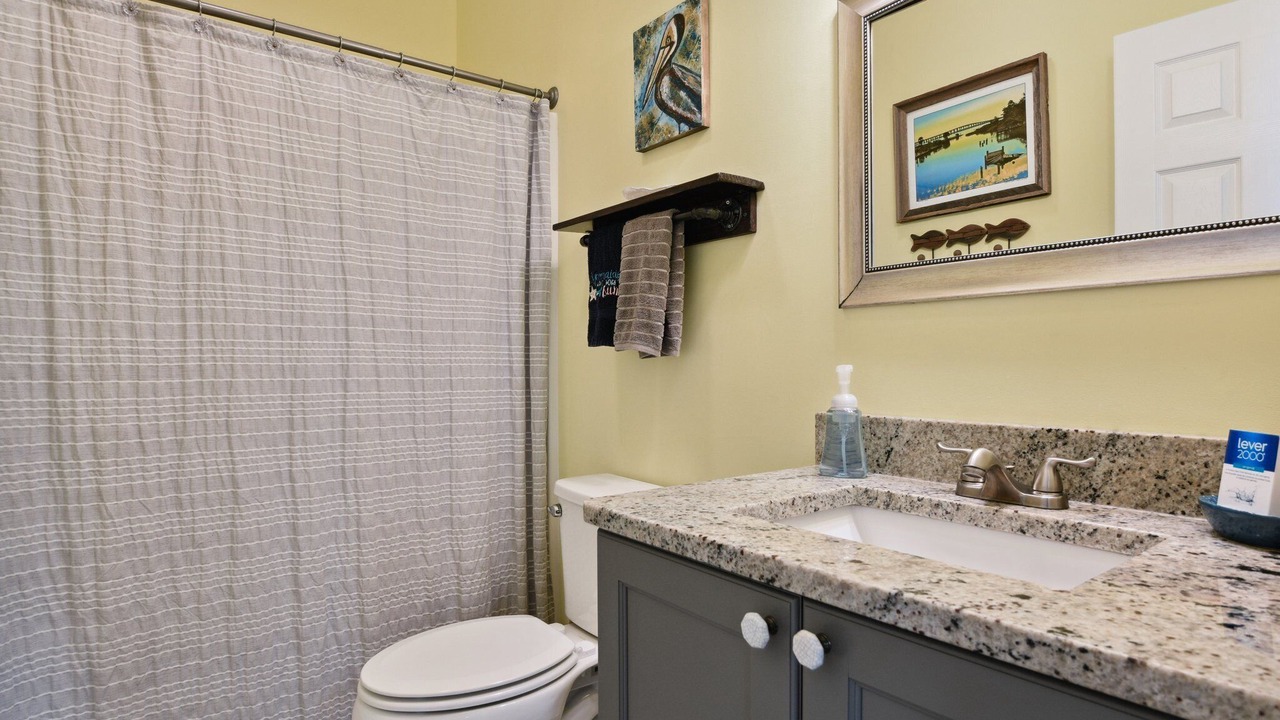 Photo of Bathroom in Henderson Point
