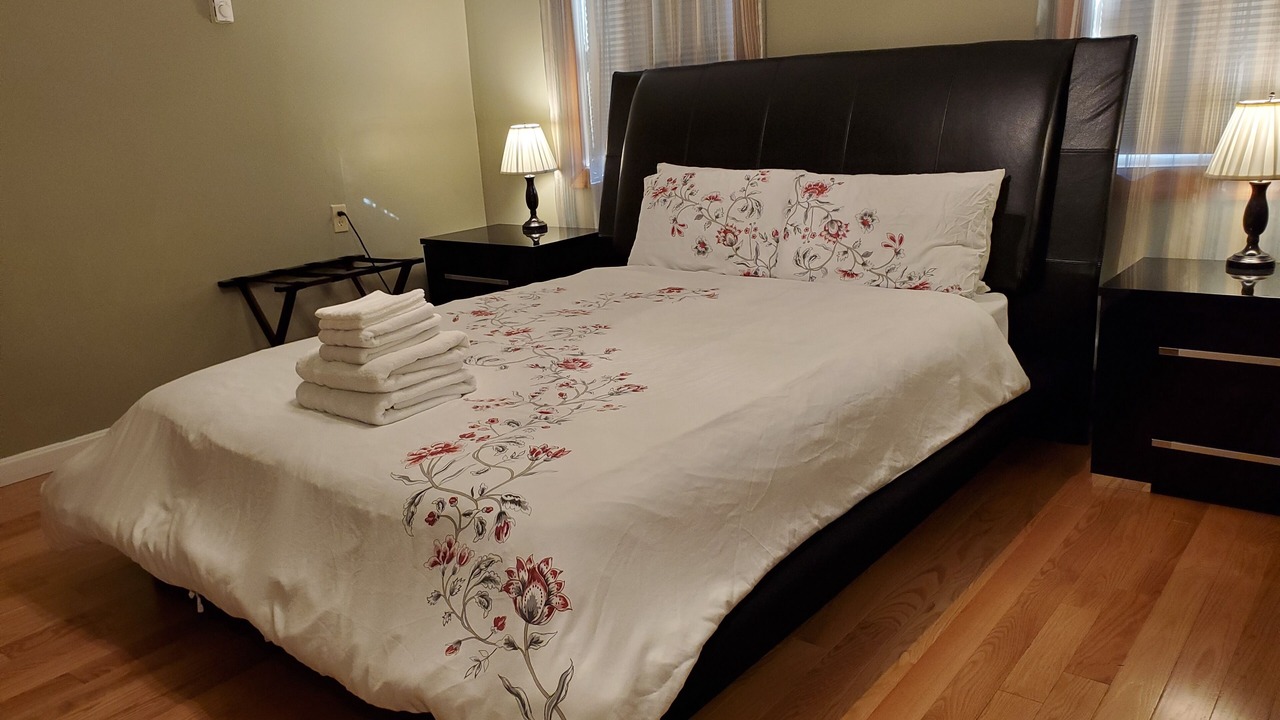 Photo of Bedroom in Strawberry Hill