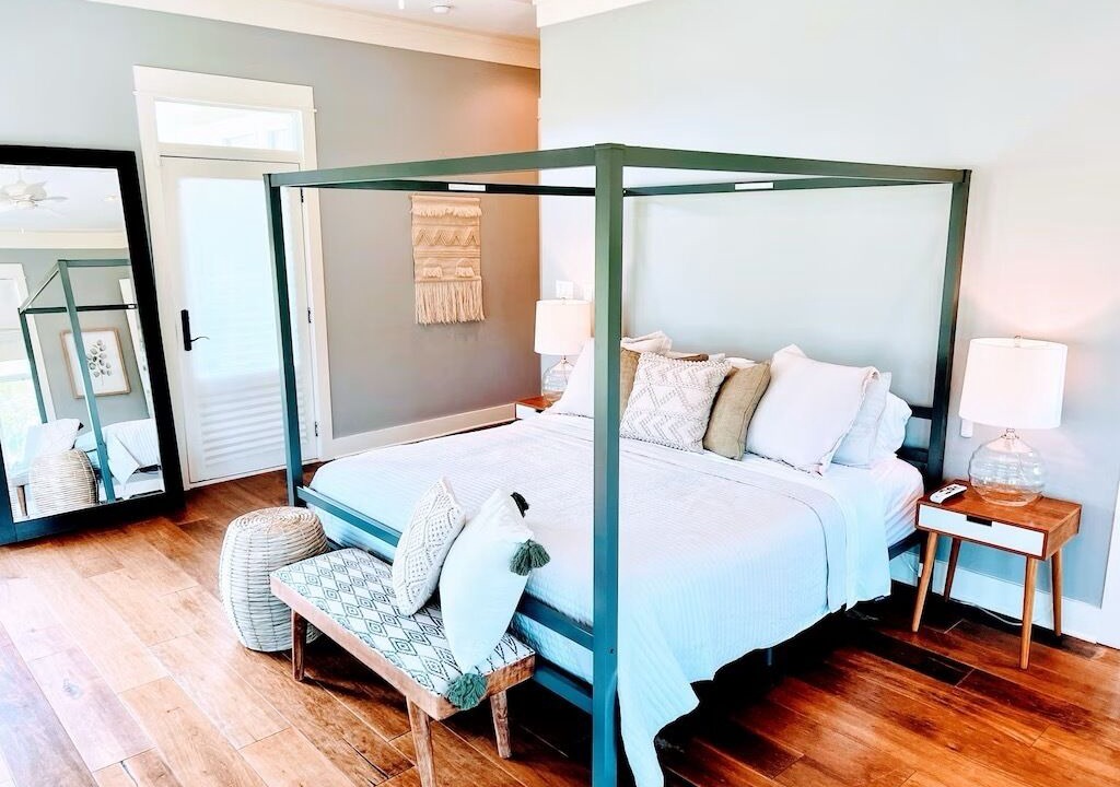 Photo of Bedroom in Ocean Springs