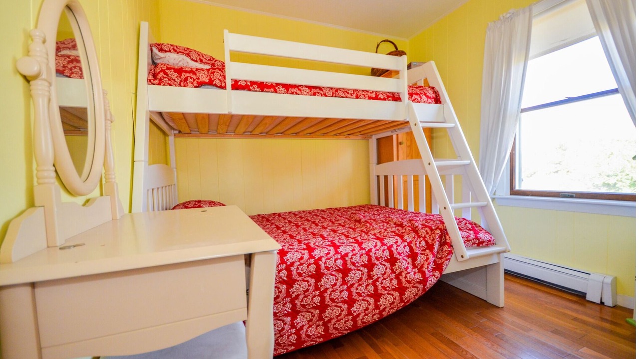 Photo of Bedroom in Weweantic