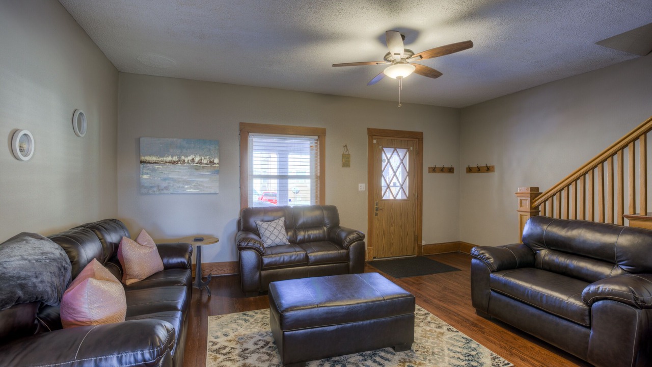 Photo of Livingroom in Downtown Omaha