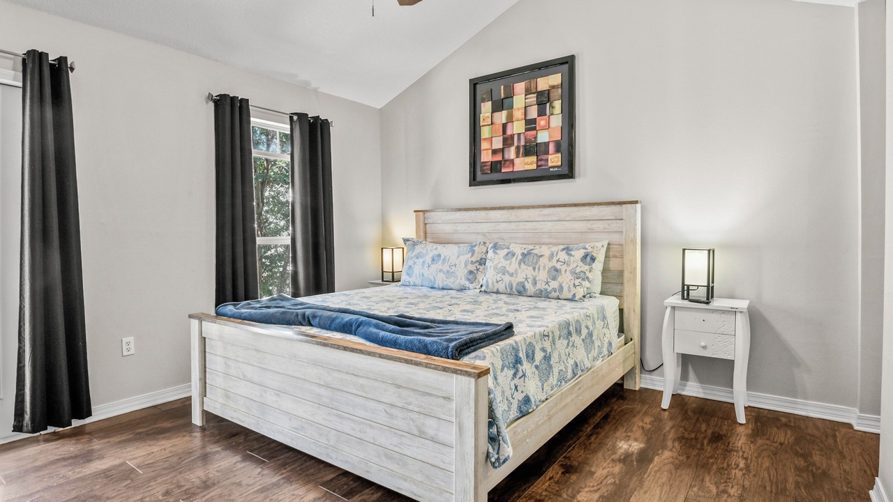 Photo of Bedroom in Gulfport