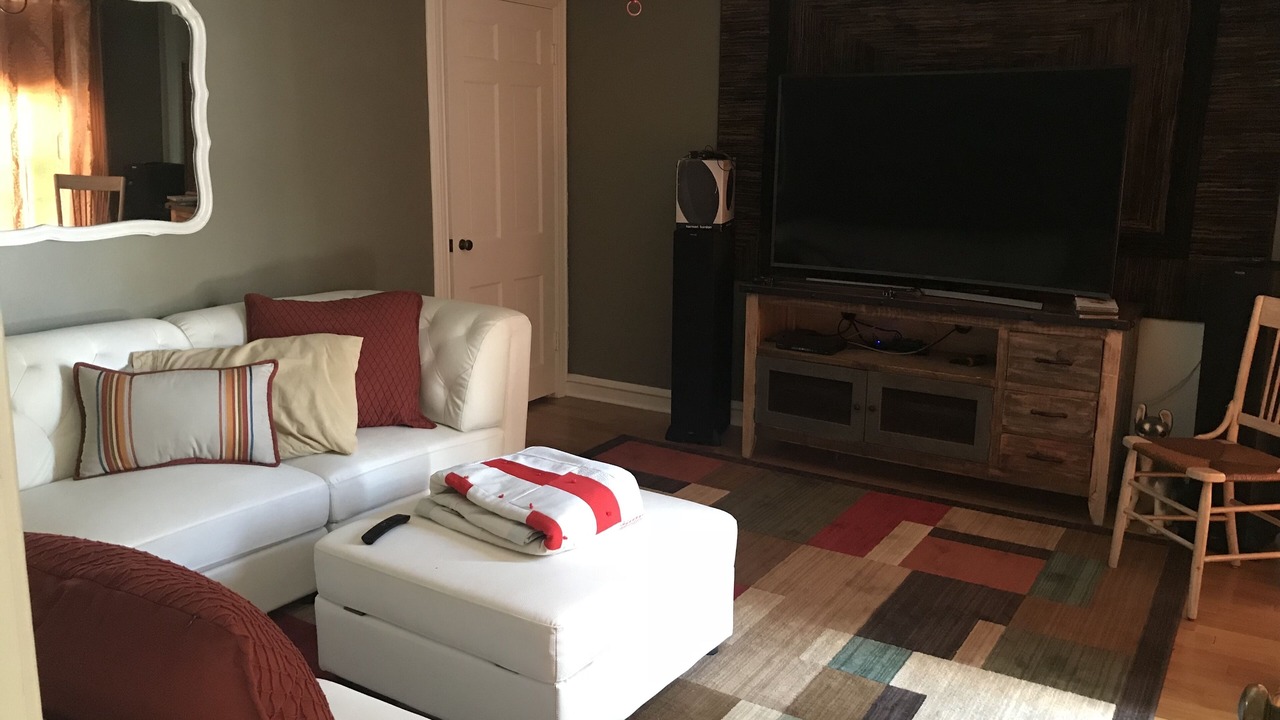 Photo of Livingroom in New London