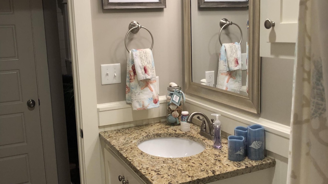 Photo of Bathroom in Shoreline Park