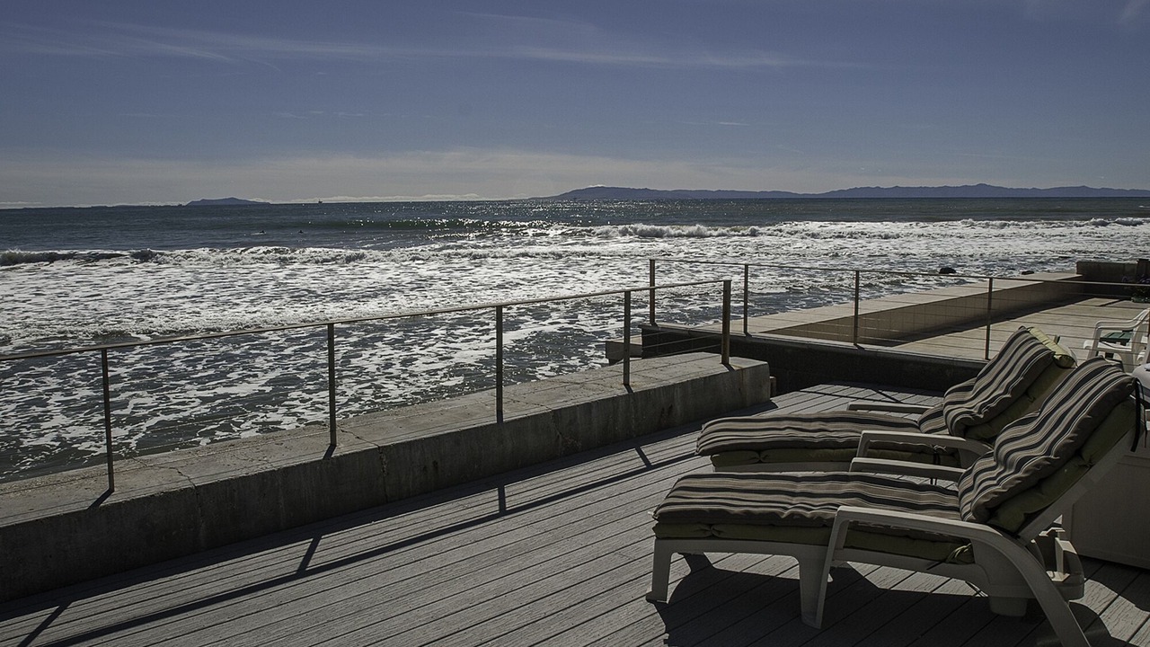 Photo of Others in Faria Beach