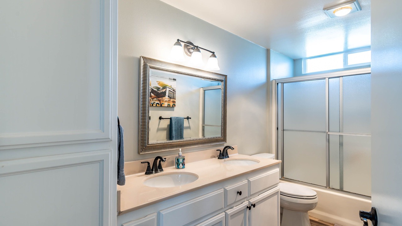 Photo of Bathroom in Silver Strand