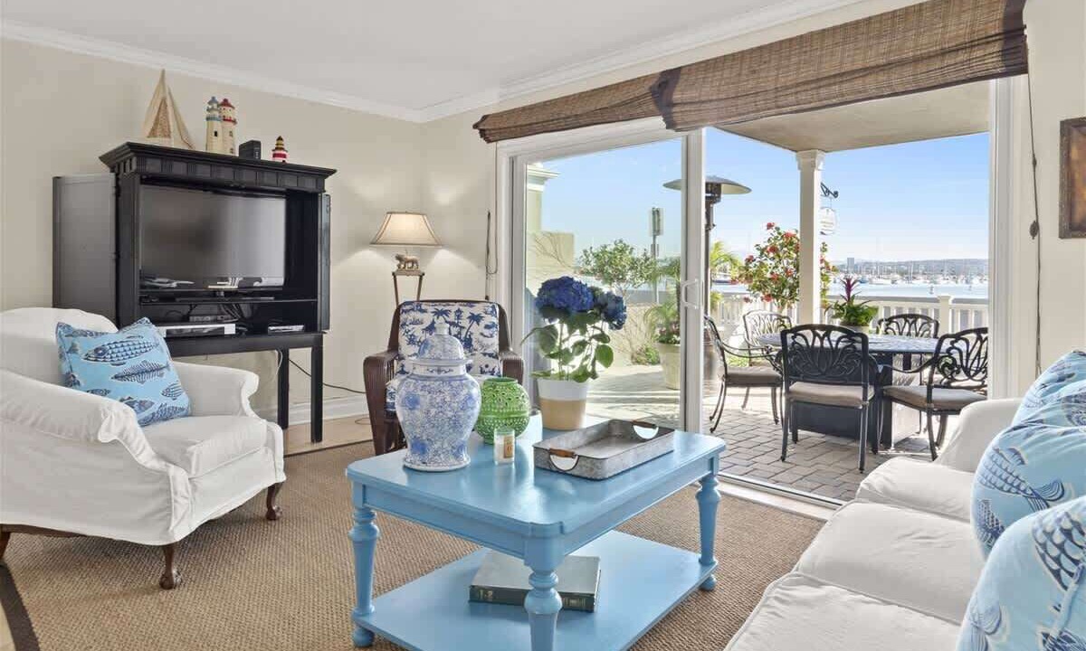 Photo of Bedroom in Balboa Peninsula