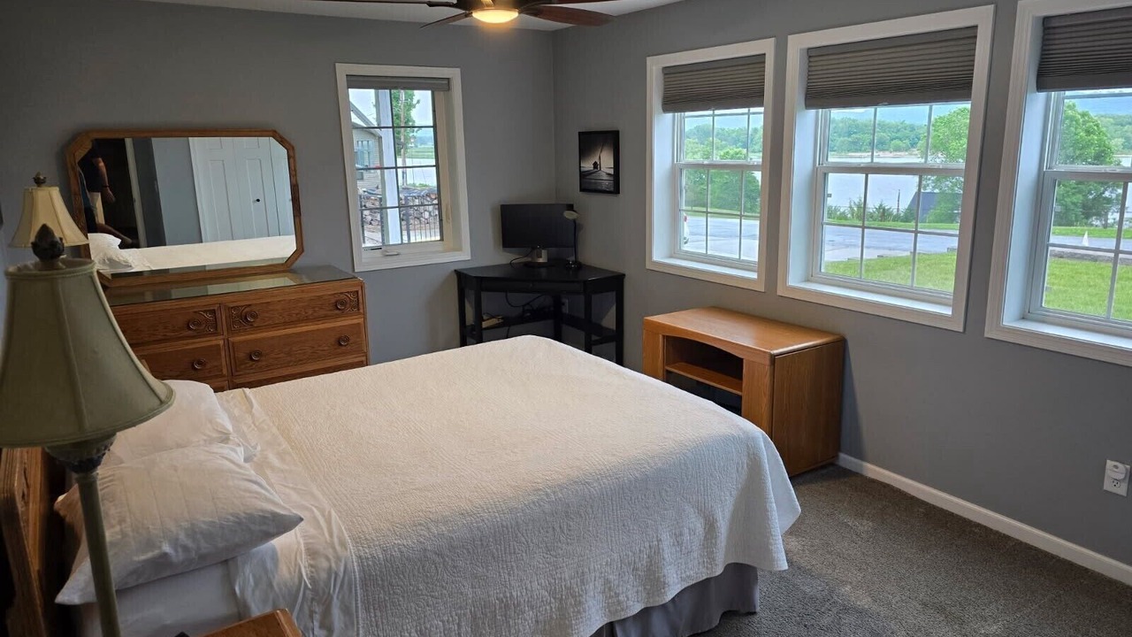 Photo of Bedroom in Brownsville
