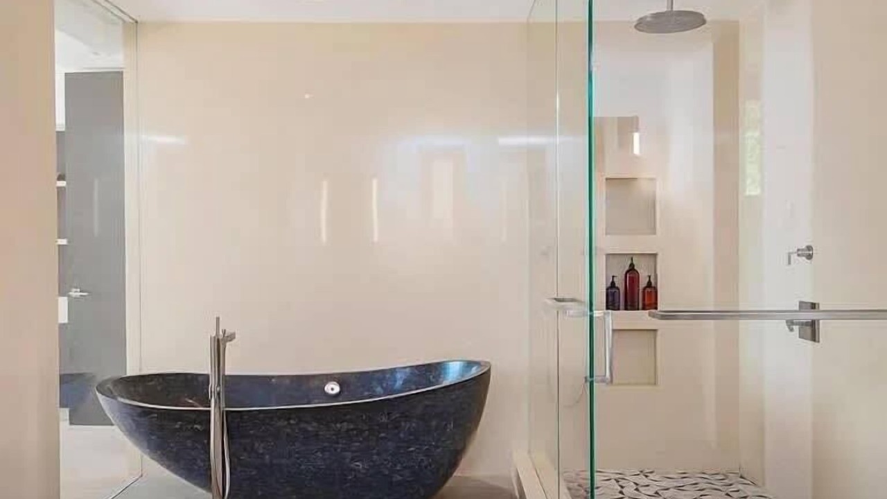 Photo of Bathroom in Western Malibu