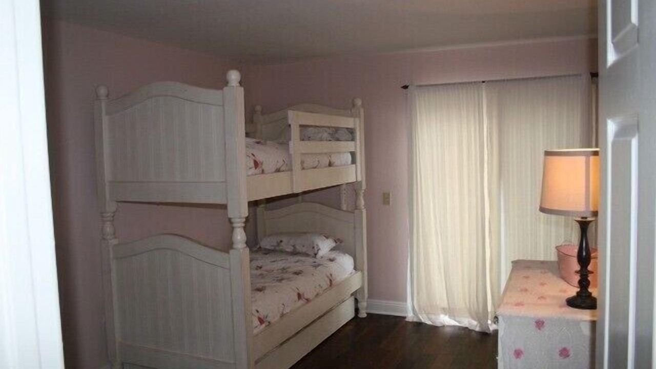 Photo of Bedroom in Oxnard Shores