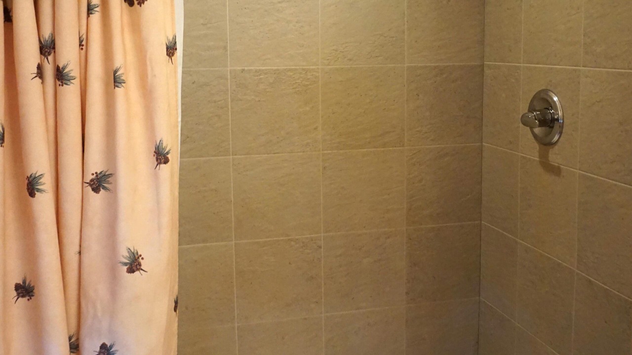 Photo of Bathroom in Orr