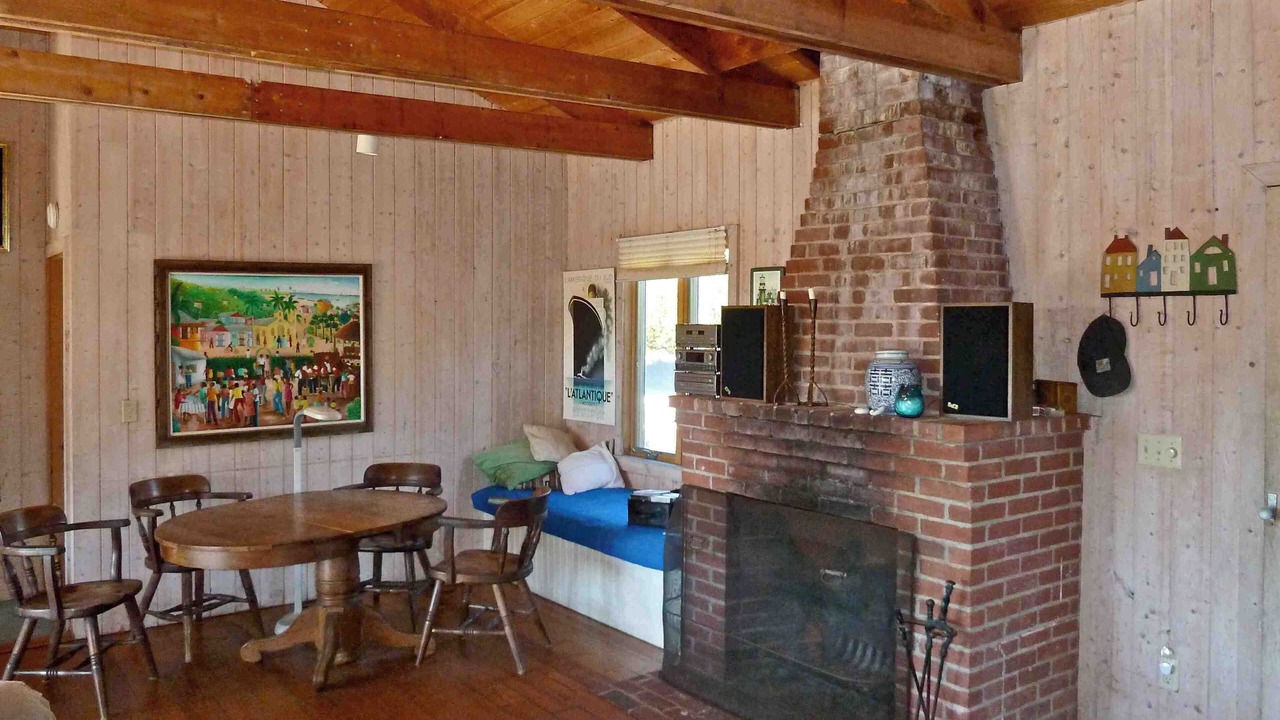 Photo of Livingroom in Chilmark