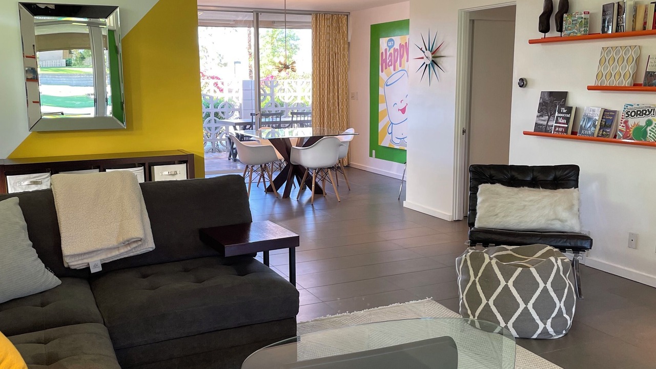 Photo of Livingroom in Palm Desert