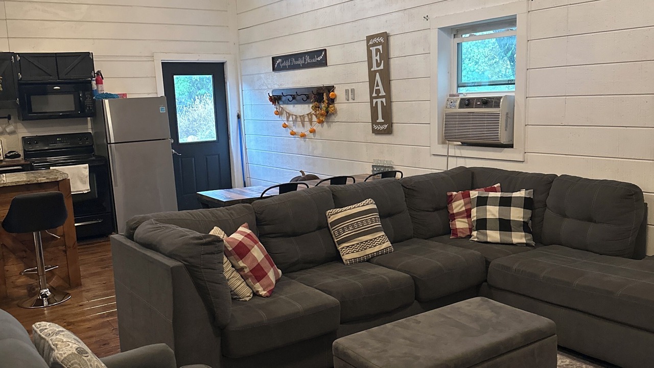 Photo of Livingroom in Boone County