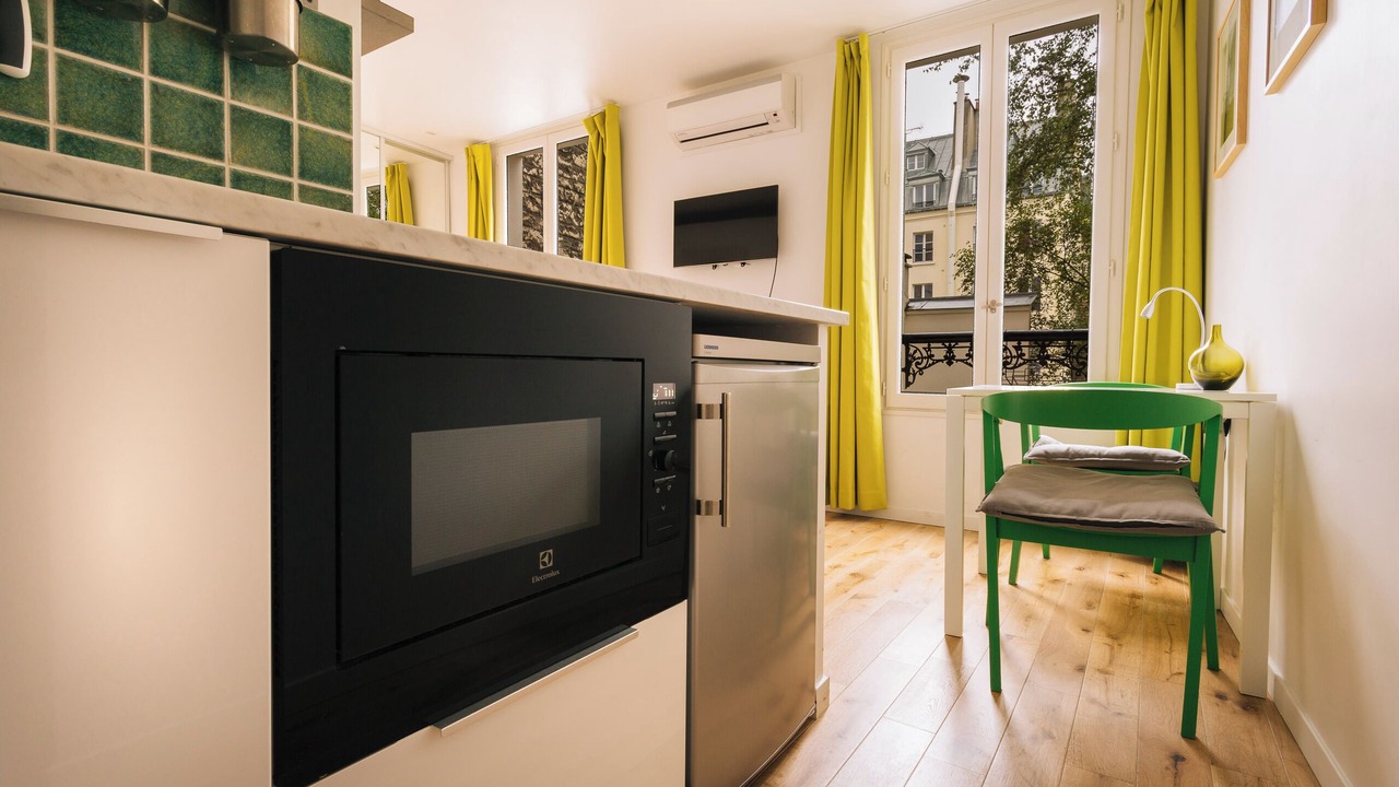 Photo of Kitchen in Quartier Saint-Ambroise