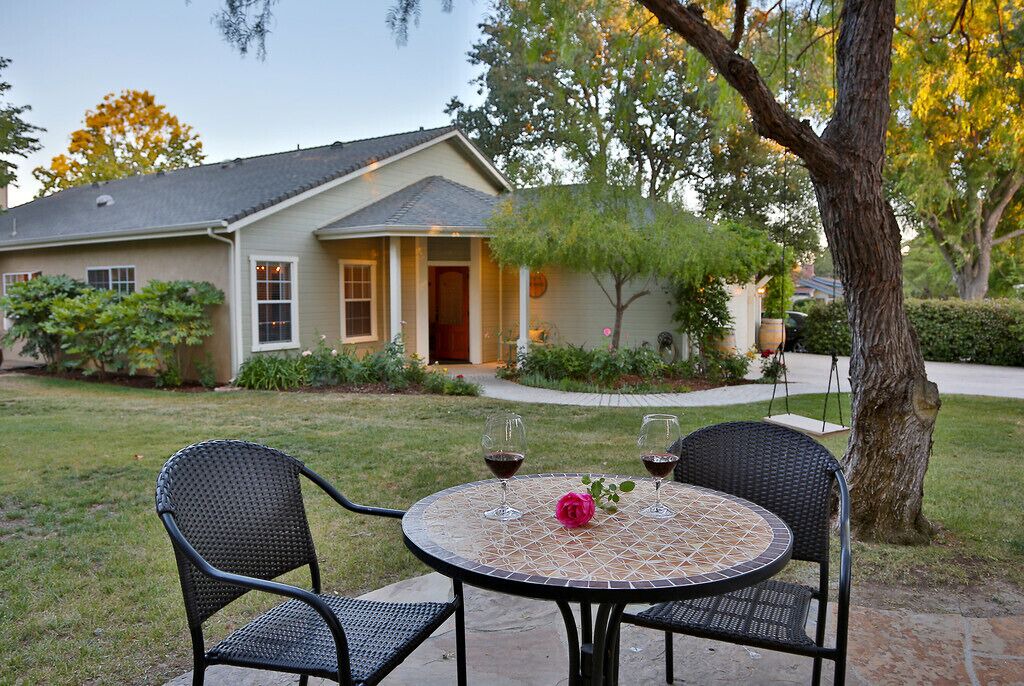Photo of Others in Los Olivos