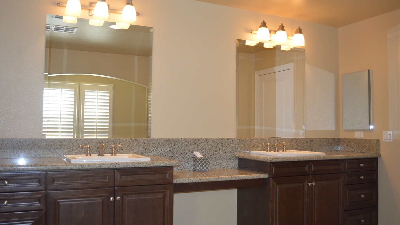 Photo of Bathroom in Oxnard Shores