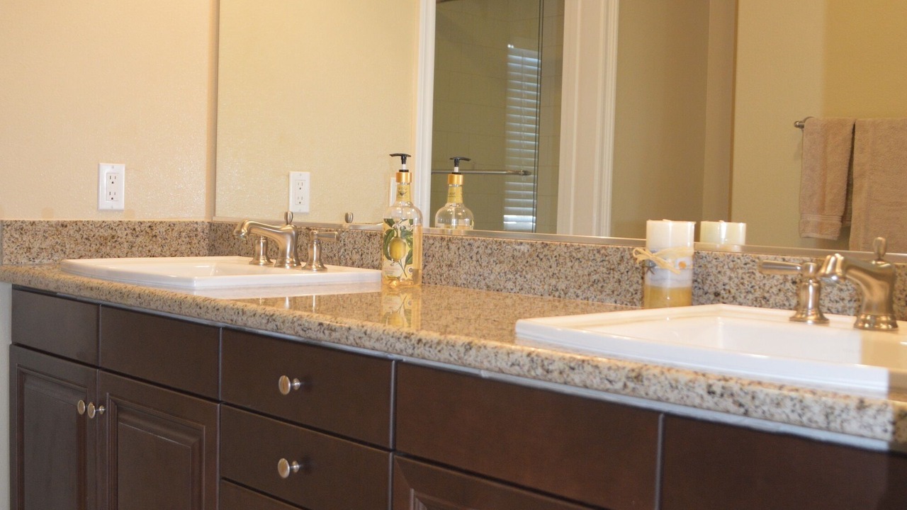 Photo of Bathroom in Oxnard Shores