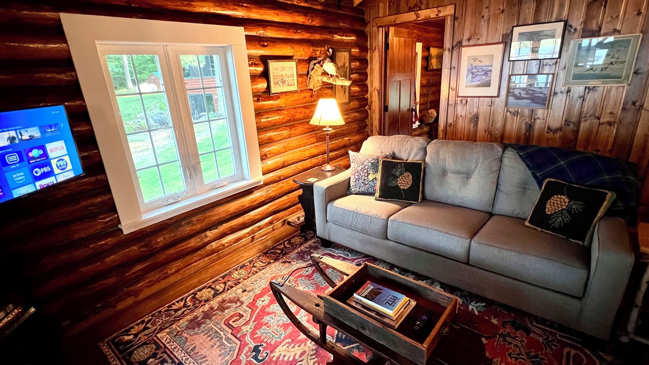 Photo of Livingroom in Hayward