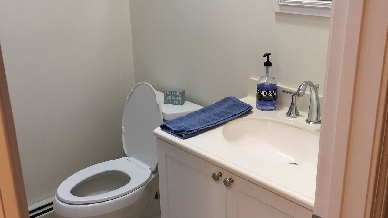 Photo of Bathroom in Bonnet Shores