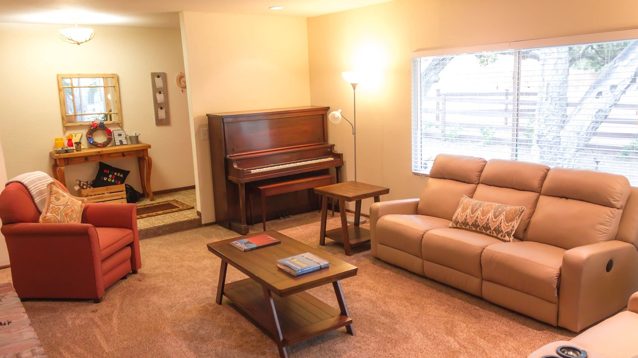 Photo of Livingroom in Sunland-Tujunga