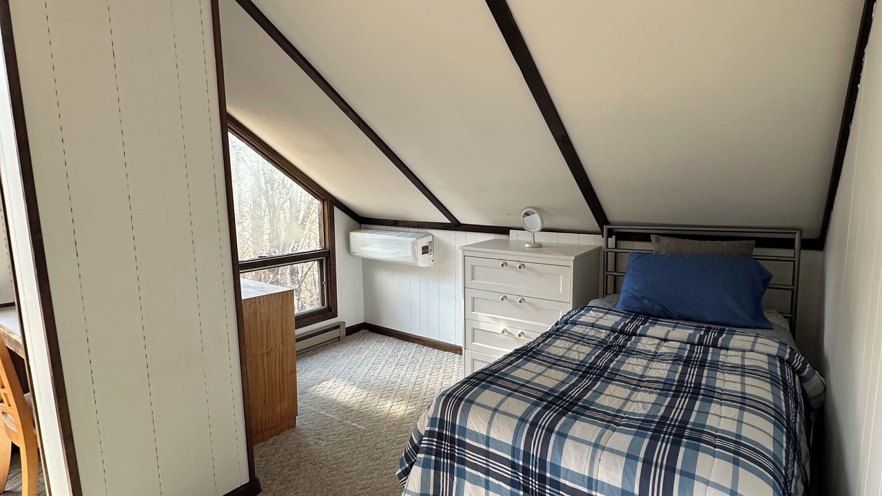 Photo of Bedroom in Monroe Bridge