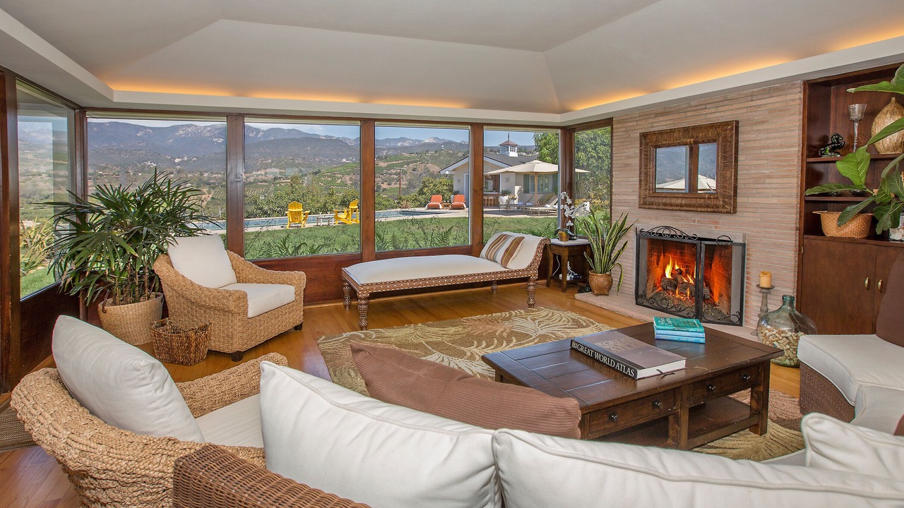 Photo of Livingroom in Carpinteria