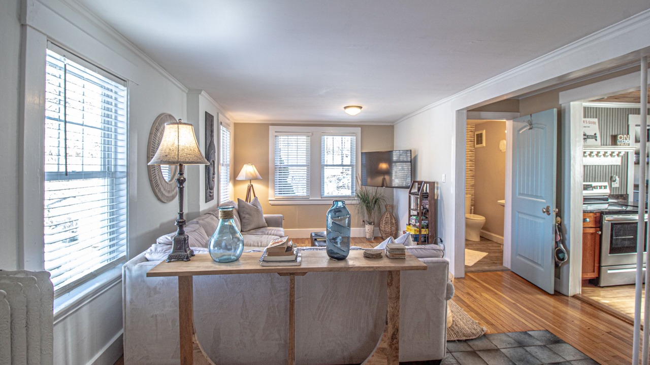 Photo of Livingroom in Gloucester