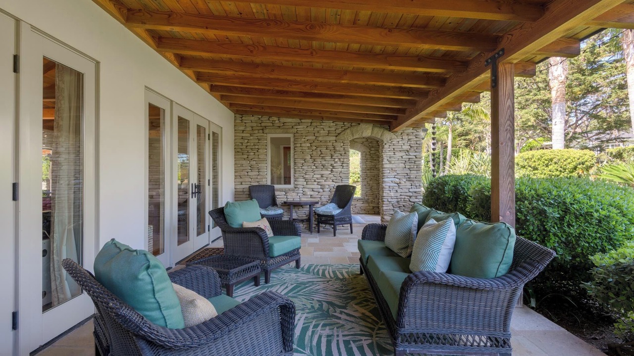Photo of Patio Balcony in Coast Village