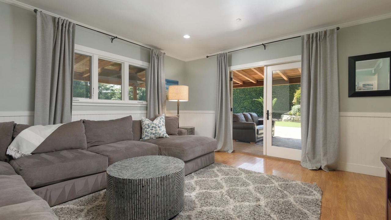 Photo of Livingroom in Coast Village