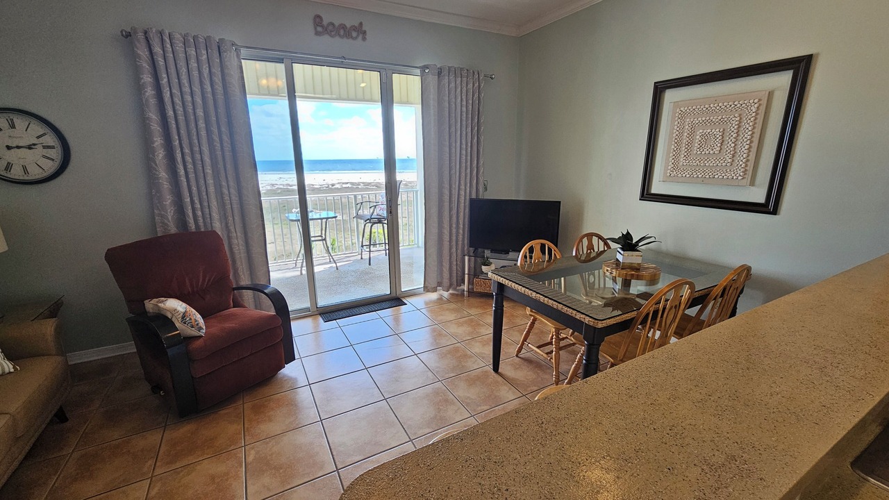 Photo of Bedroom in Dauphin Island